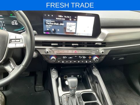 Used 2024 Kia Telluride S image 17