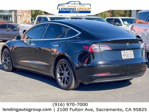 Used 2019 Tesla Model 3 Standard Range RWD image 2