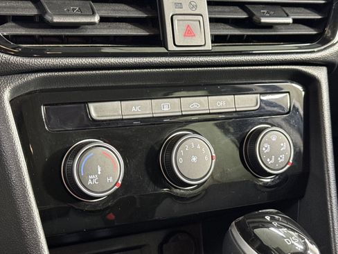 Used 2024 Volkswagen Taos S image 25