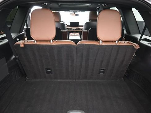 Used 2022 Lincoln Aviator Reserve w/ Elements Package Plus RWD image 12