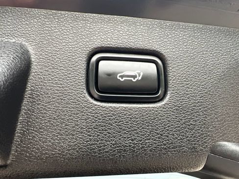 Certified 2023 Kia Sportage SX AWD/4WD image 15