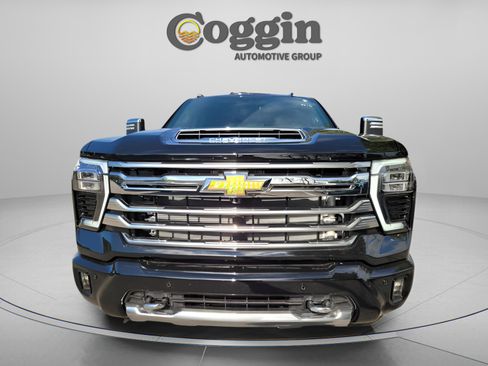 New 2026 Chevrolet Silverado 3500 High Country w/ High Country Premium Package image 7