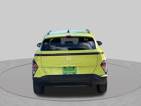 Used 2025 Hyundai Kona SEL FWD image 4