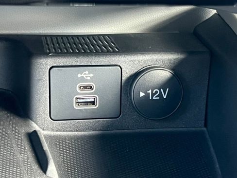 New 2024 Ford Escape SE w/ PHEV Premium Package FWD image 28