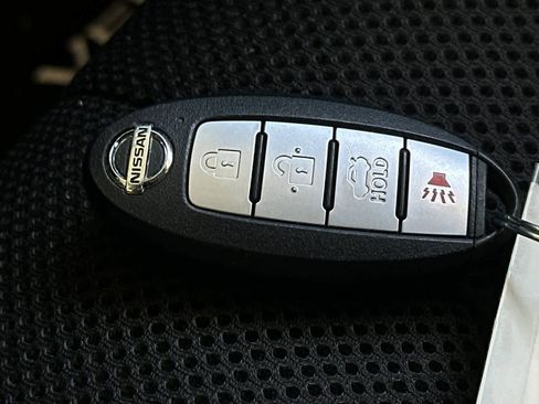 Used 2020 Nissan Versa SV FWD image 26