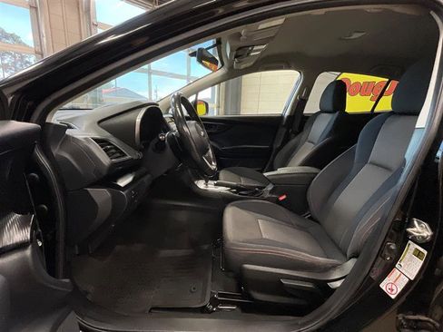 Used 2019 Subaru Crosstrek 2.0i Premium w/ Popular Package #2 image 11