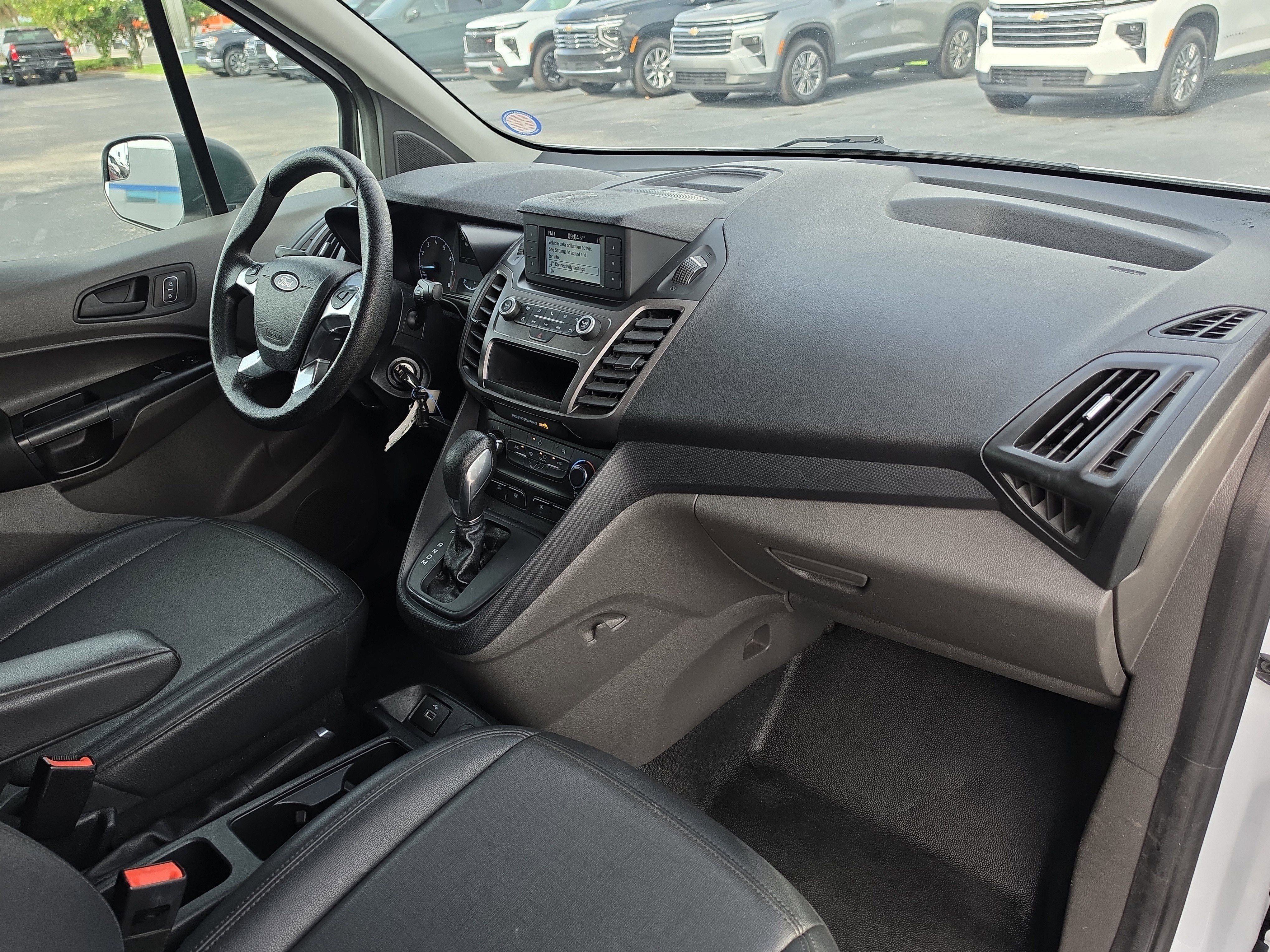 Used 2022 Ford Transit Connect XL FWD image 9