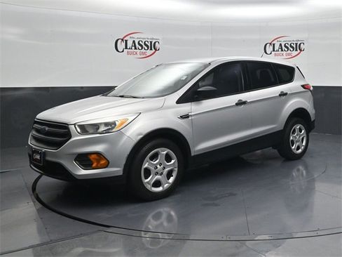 Used 2017 Ford Escape S image 3