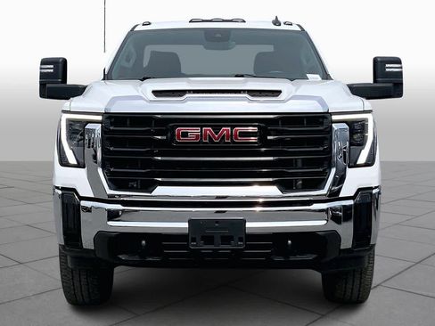 Used 2024 GMC Sierra 2500 Pro image 4