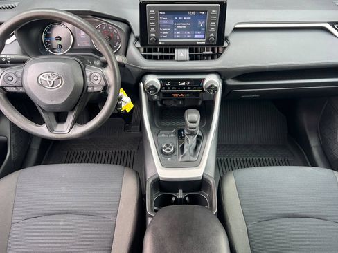Used 2022 Toyota RAV4 LE AWD/4WD image 13