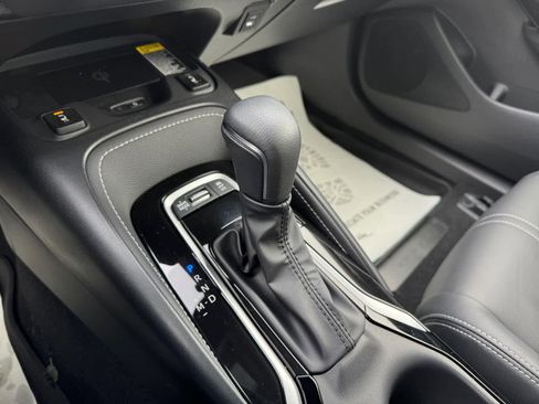 Certified 2025 Toyota Corolla XSE image 7