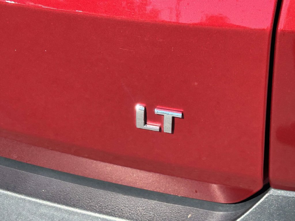 Used 2018 Chevrolet Traverse LT FWD image 11