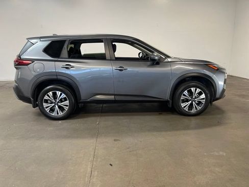 Used 2023 Nissan Rogue SV AWD/4WD image 2