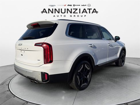Used 2023 Kia Telluride S w/ S Sunroof Package image 5
