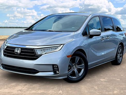 Used 2022 Honda Odyssey EX image 1
