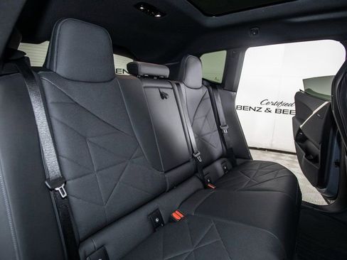 Used 2023 BMW iX xDrive50 w/ Sport Package image 15