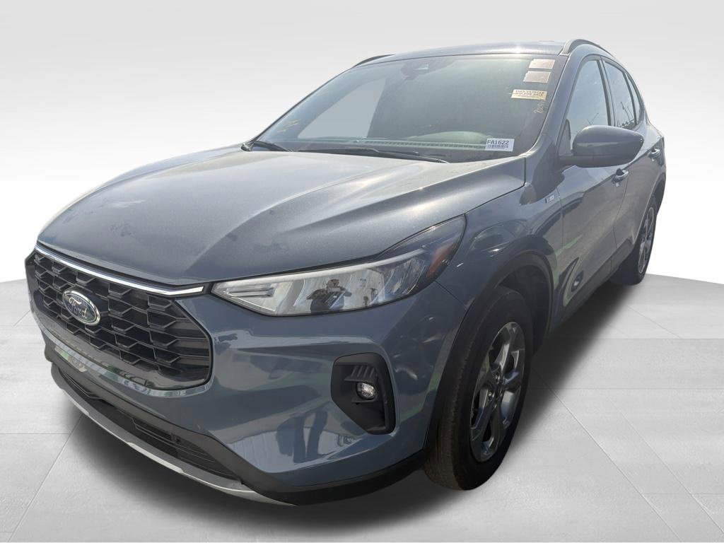 Used 2025 Ford Escape ST-Line Select w/ Tech Pack #1 AWD/4WD image 4
