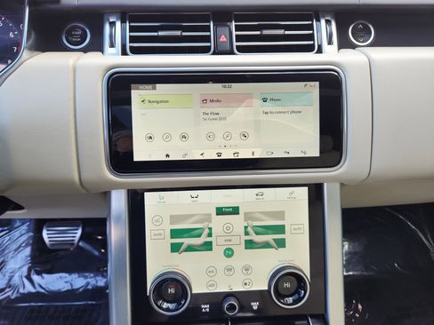 Used 2021 Land Rover Range Rover Westminster Edition image 17