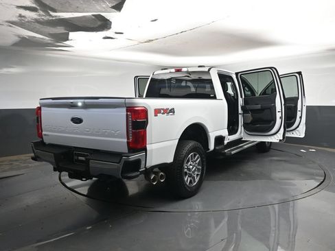 Used 2023 Ford F250 Lariat w/ FX4 Off-Road Package AWD/4WD image 46
