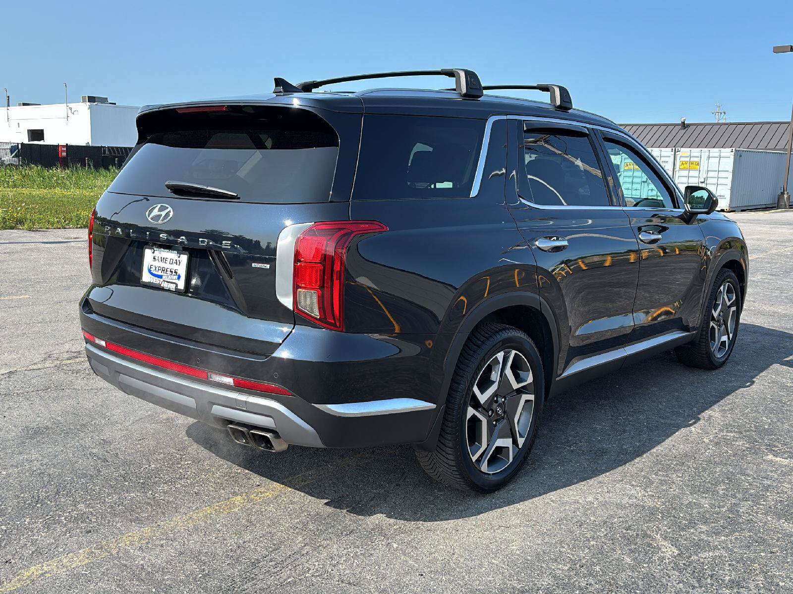 Used 2023 Hyundai Palisade Limited AWD/4WD image 7