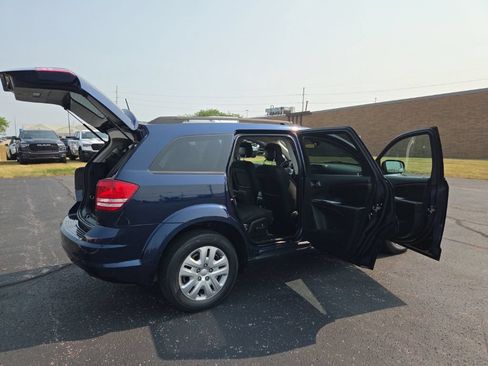 Used 2020 Dodge Journey SE w/ SE Popular Equipment Group FWD image 20