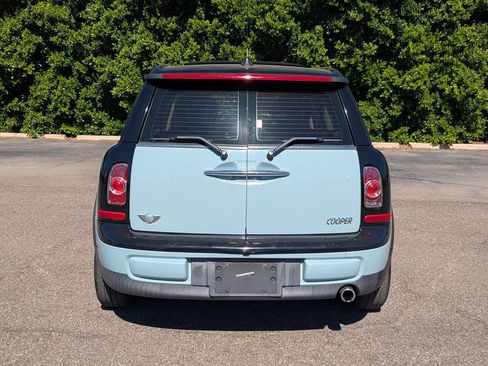 Used 2011 MINI Cooper Clubman w/ Premium Pkg image 4