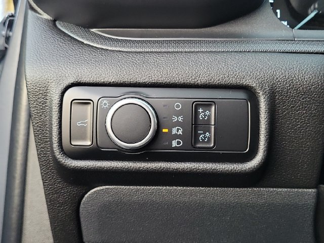 Used 2023 Ford Explorer 2WD image 12