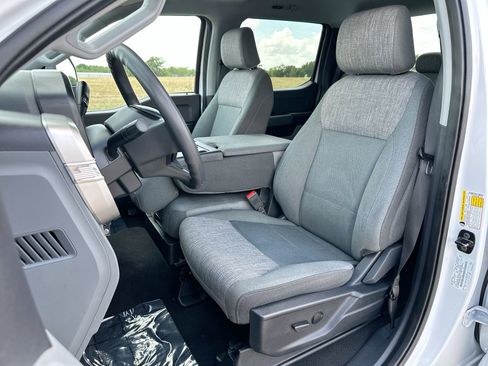 Used 2024 Ford F250 XLT AWD/4WD image 11