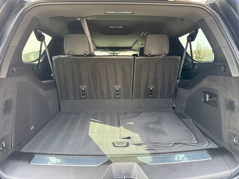 Certified 2023 Cadillac Escalade ESV Premium Luxury image 15