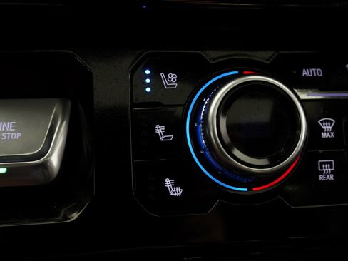 Used 2023 GMC Sierra 1500 AT4 w/ AT4 Premium Package image 23