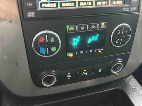 Used 2009 GMC Sierra 2500 SLT w/ Entertainment Package image 22