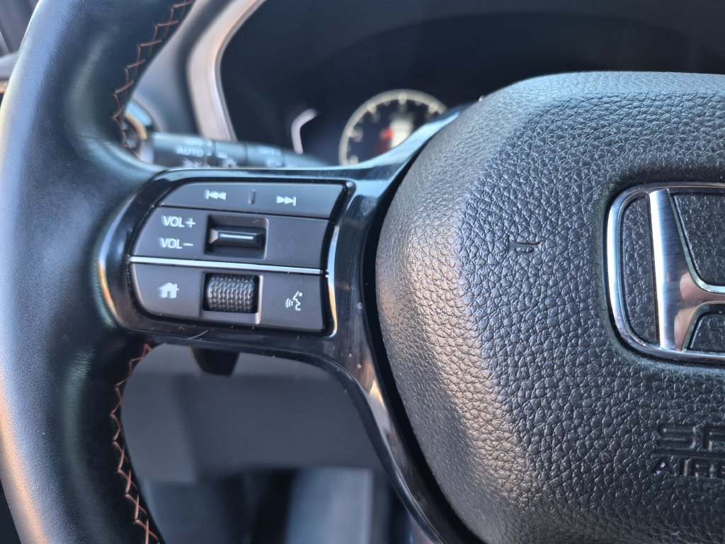 Used 2025 Honda Pilot TrailSport image 18