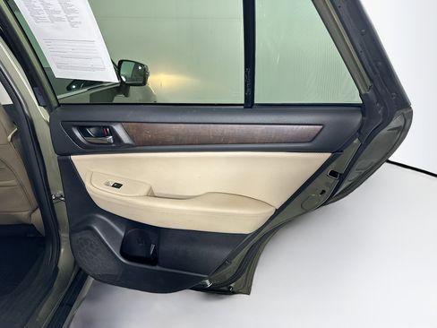 Used 2017 Subaru Outback 2.5i Limited w/ Popular Package #5 image 30