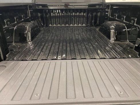 New 2026 Chevrolet Silverado 1500 LTZ w/ Z71 Off-Road Package image 23