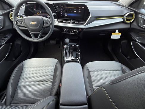 New 2026 Chevrolet Trax LT image 10