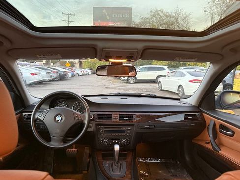 Used 2010 BMW 328i xDrive Sedan image 17