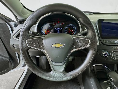 Certified 2024 Chevrolet Malibu LT FWD image 9