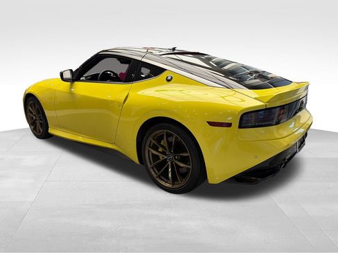 Certified 2023 Nissan Z w/ Floor Mat Package (L93) RWD image 5