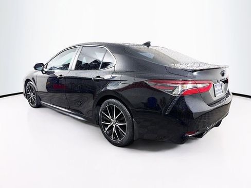 Used 2023 Toyota Camry SE w/ Convenience Package AWD/4WD image 7