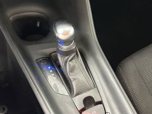 Used 2018 Toyota C-HR XLE FWD image 13