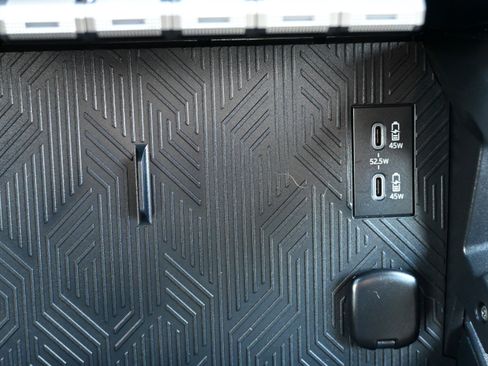 Used 2025 Toyota Tacoma SR w/ SR Upgrade Package image 20