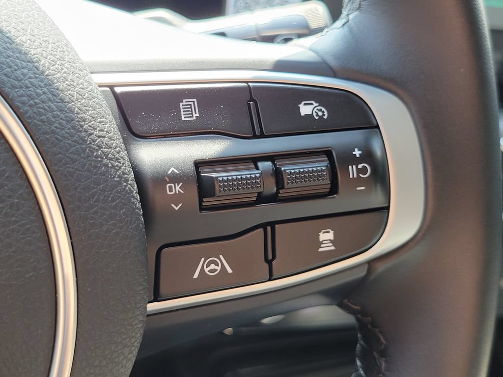Used 2025 Kia K5 EX FWD image 18
