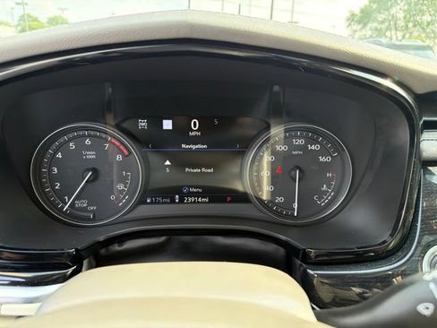 Certified 2025 Cadillac XT6 Premium Luxury w/ Technology Package AWD/4WD image 16