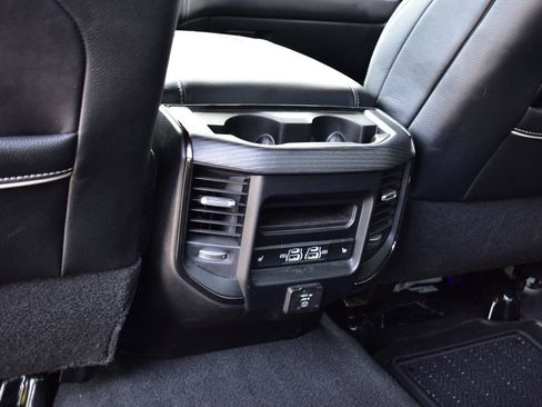 Used 2024 RAM 2500 Limited AWD/4WD image 32
