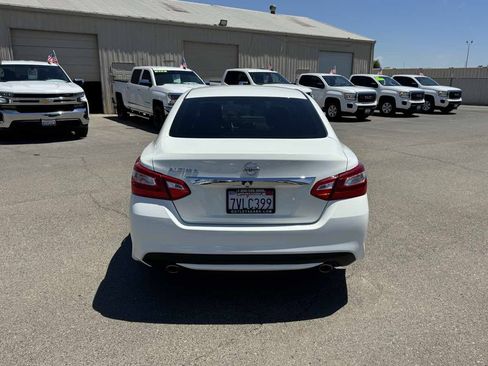 Used 2016 Nissan Altima 2.5 S w/ Power Driver Seat Package FWD image 8