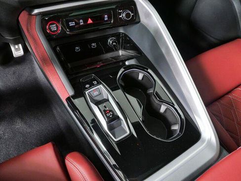New 2026 Audi SQ5 Prestige AWD/4WD image 18