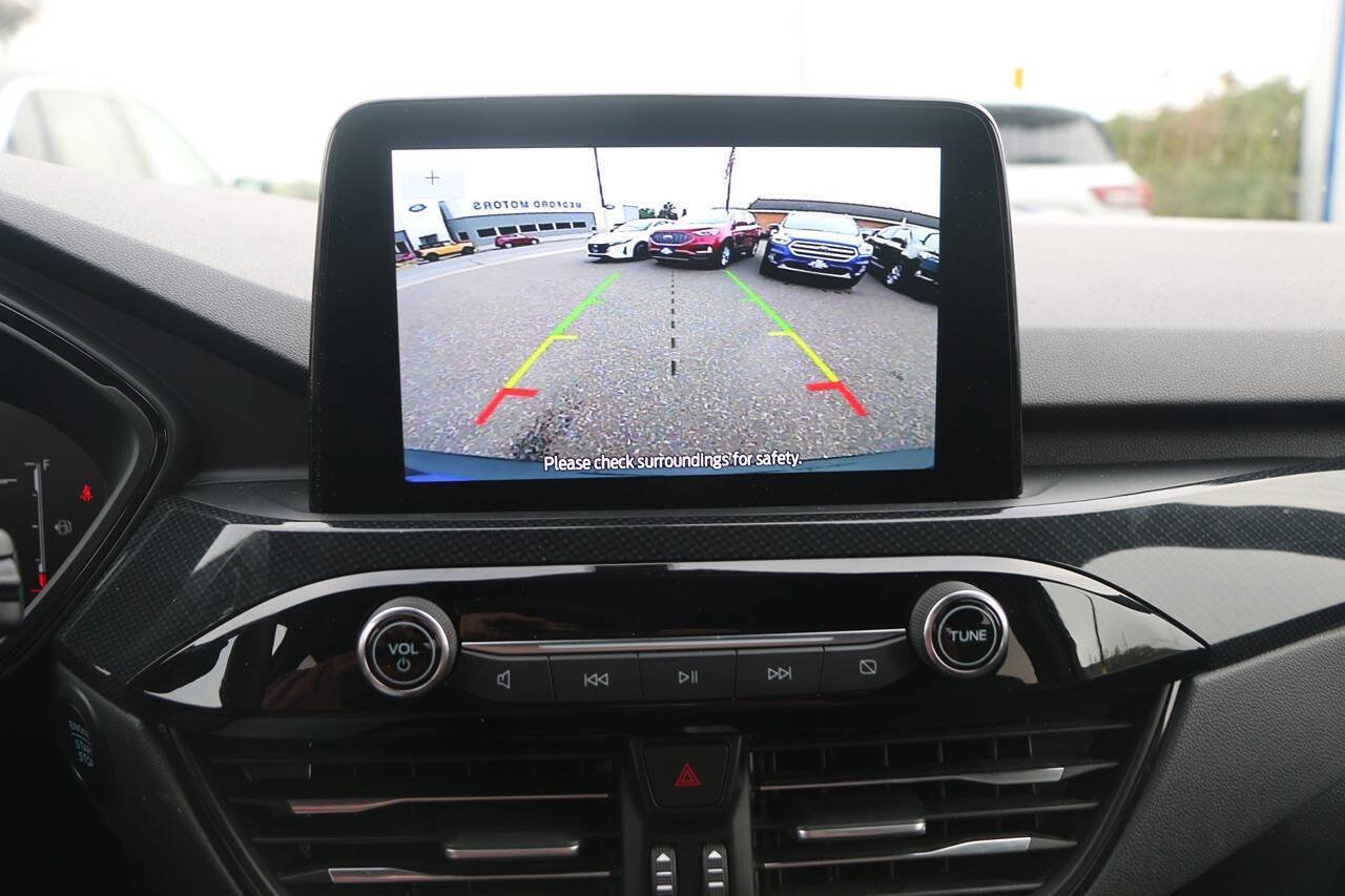 Used 2025 Ford Escape ST-Line Select AWD/4WD image 32