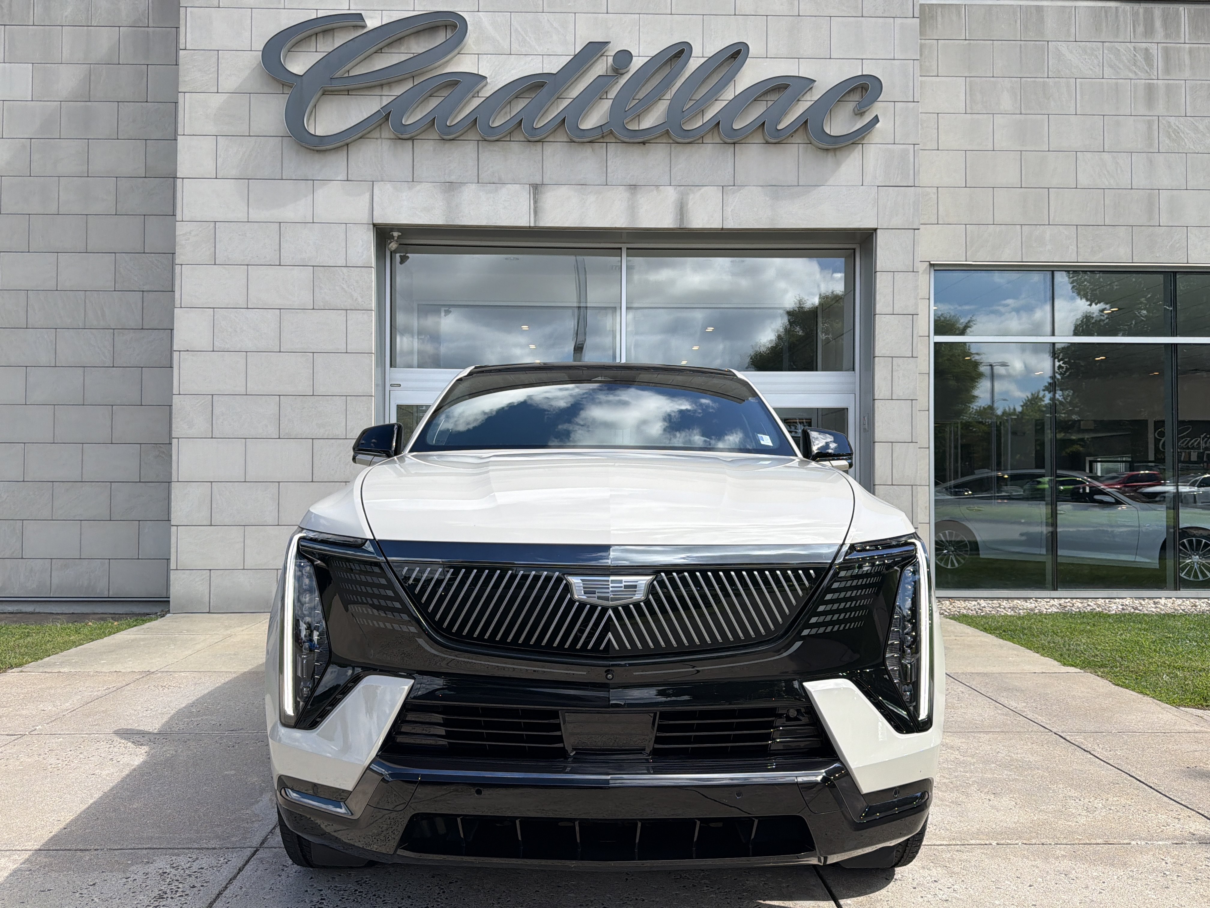Used 2026 Cadillac Escalade IQ Sport 2 AWD/4WD image 13