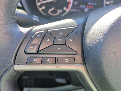 Used 2024 Nissan Altima 2.5 SV image 22