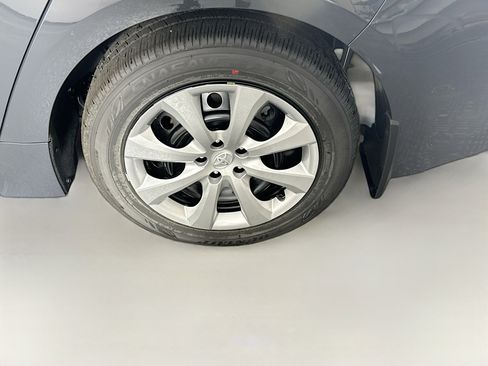 Used 2026 Toyota Corolla LE image 11